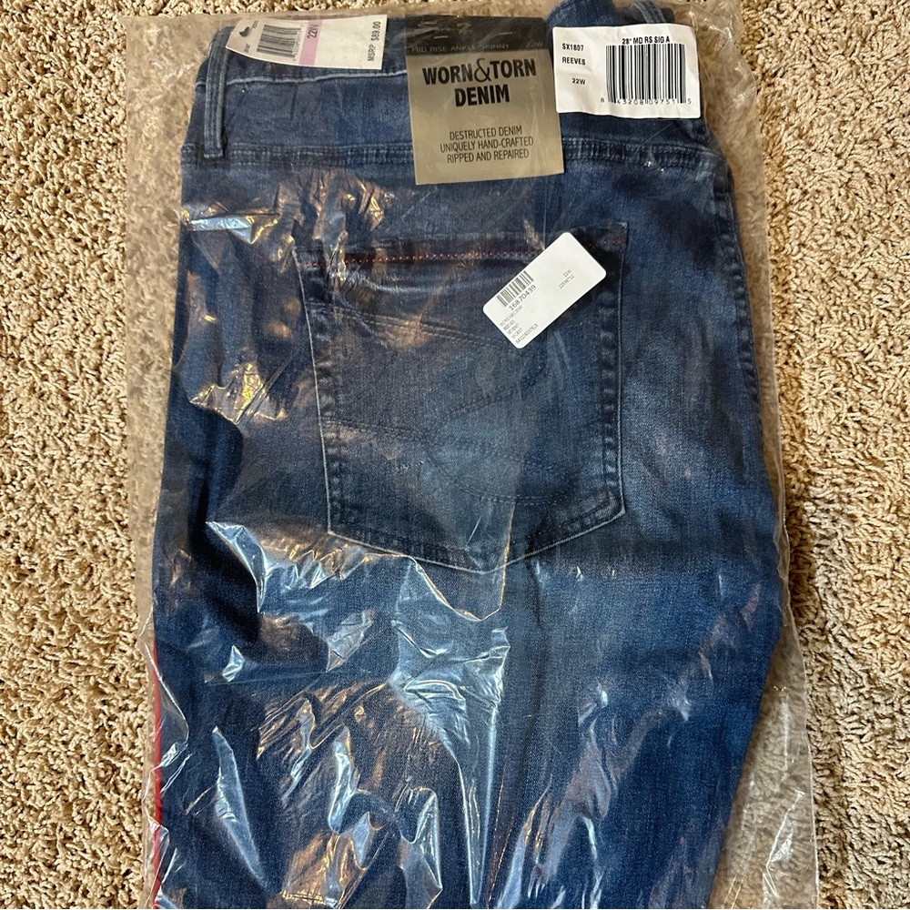 Seven 7 Mid-rise Ankle Skinny Jeans- NWT
